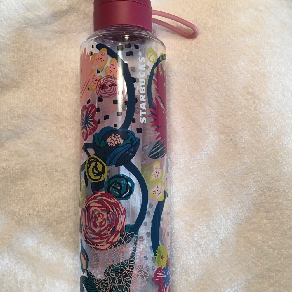 SALE!! NWT Starbucks pink water bottle